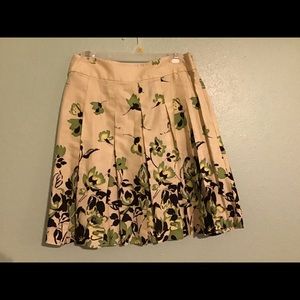 Ladies pleaded skirt